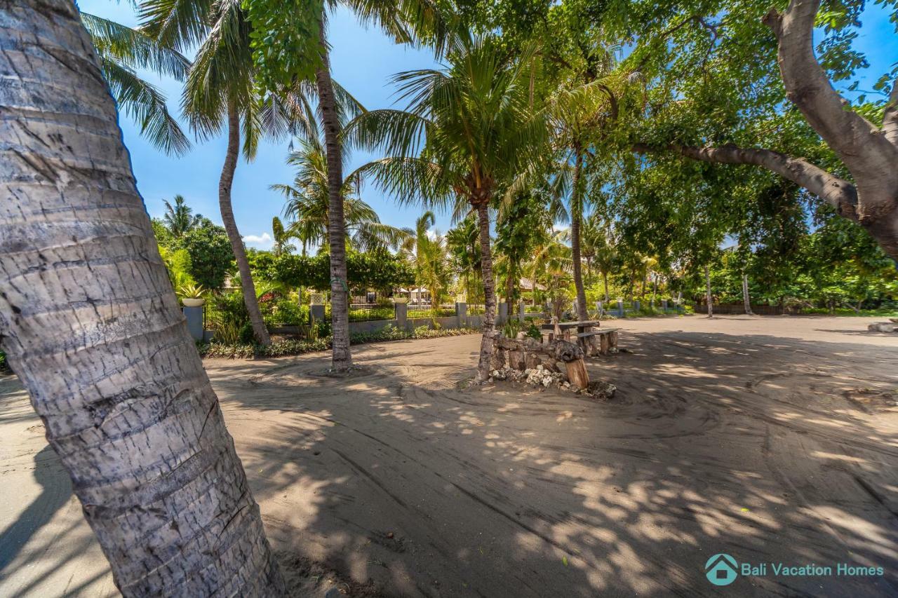 Segara Murti - Stylish Beachfront Villa! Villa *