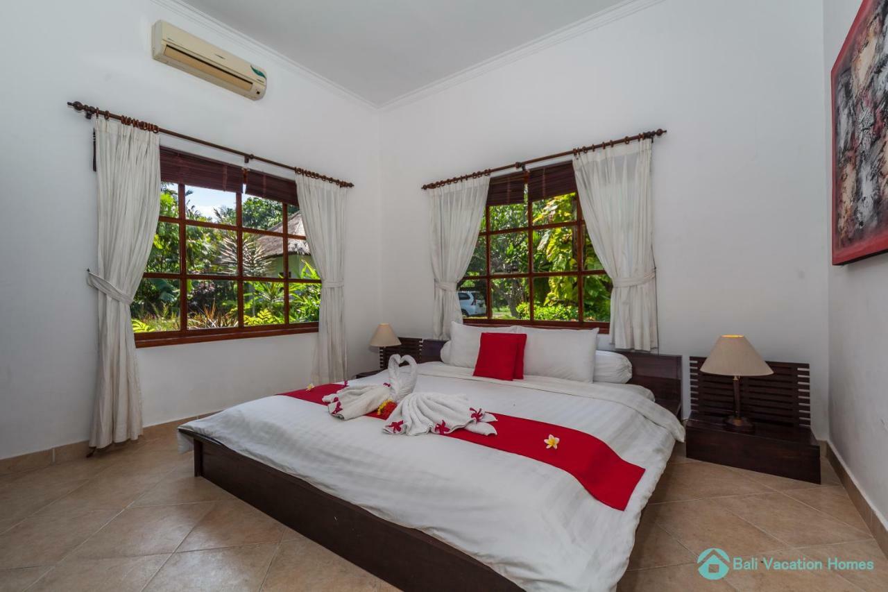 Segara Murti - Stylish Beachfront Villa! Villa