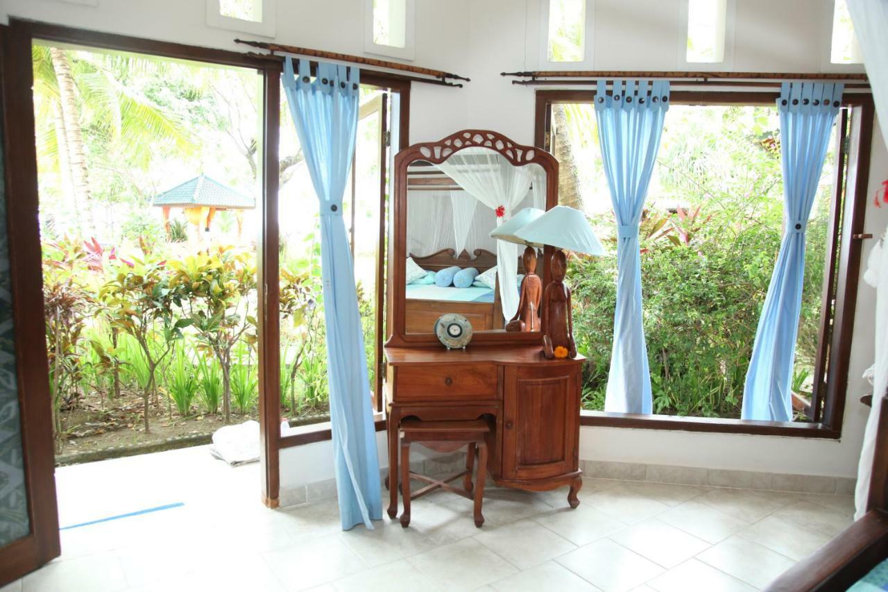 Taman liburan Felicianas Tejakula