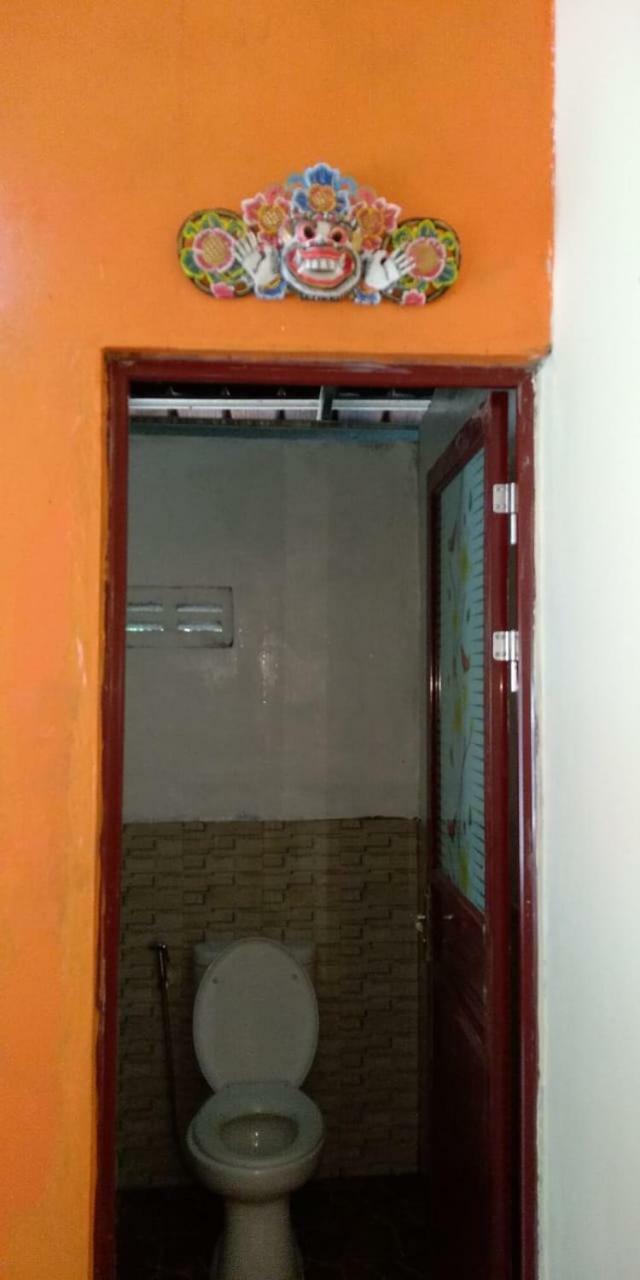 Made Roejas Family Bed & Breakfast 2*