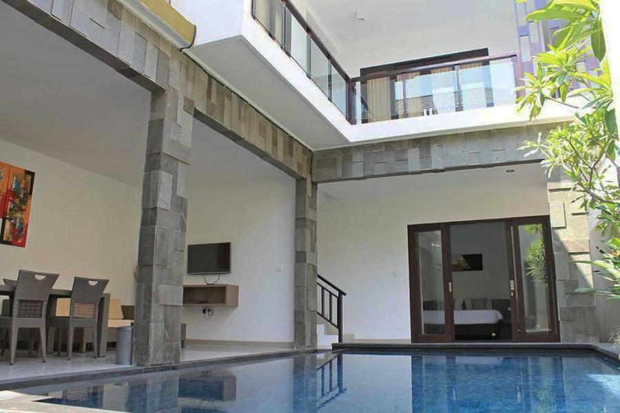Arya Guest house