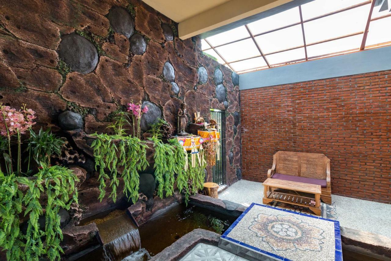 Dicky 2 Batu Bolong Guest house *