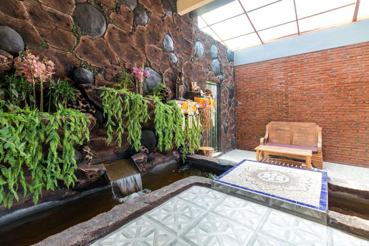 Dicky 2 Batu Bolong Guest house *