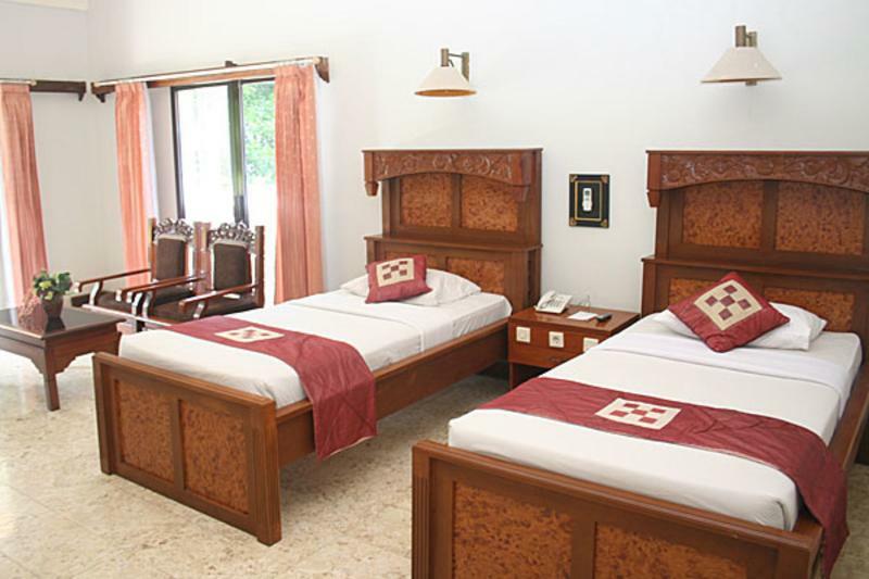 Hotel Melasti Kuta &