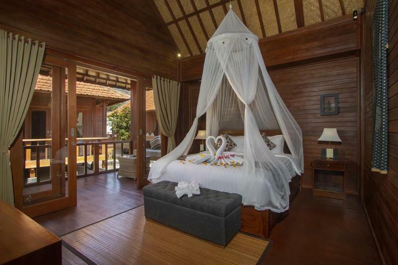 Bale Gede Lembongan