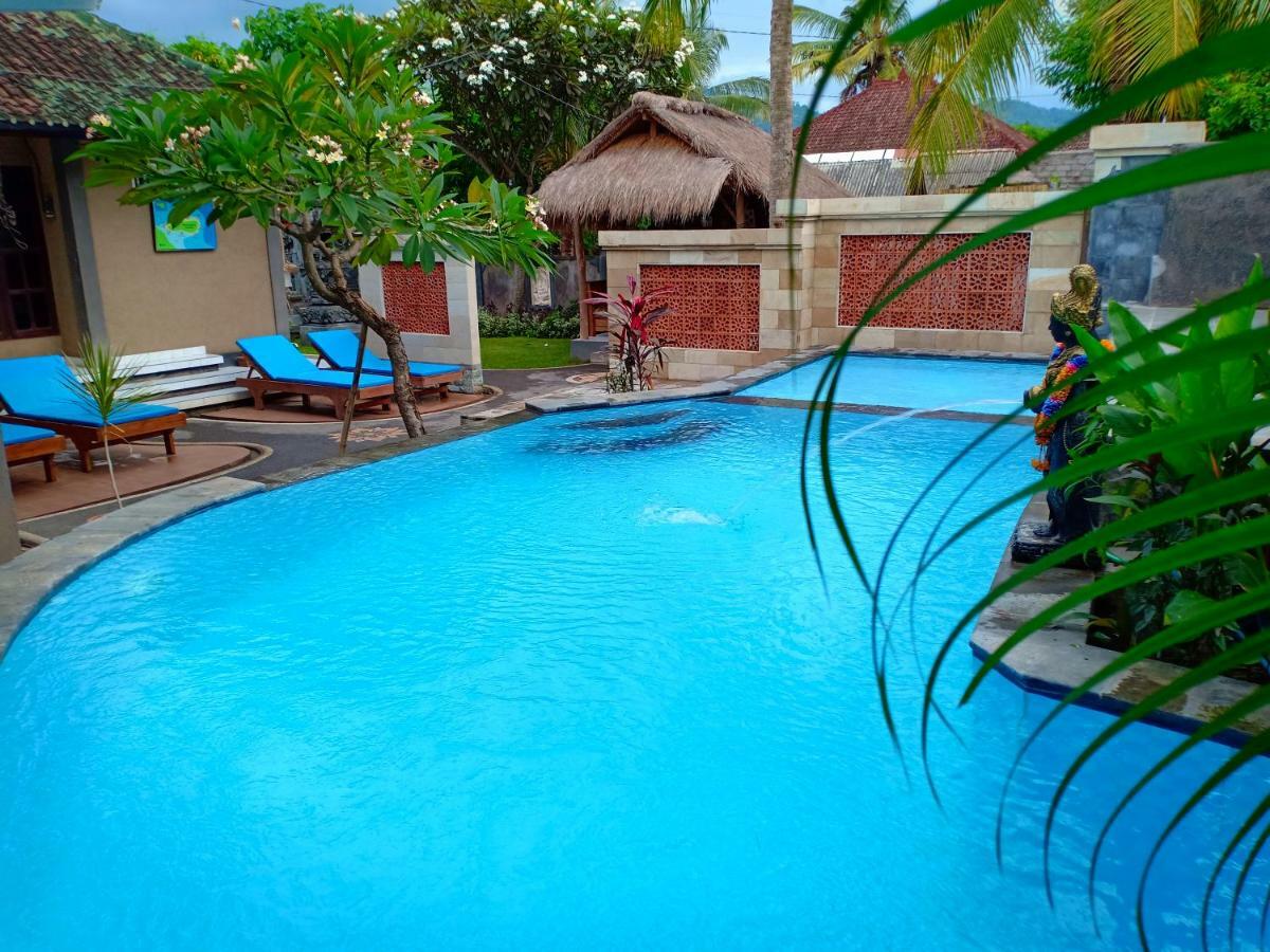 Menjangan View 3*