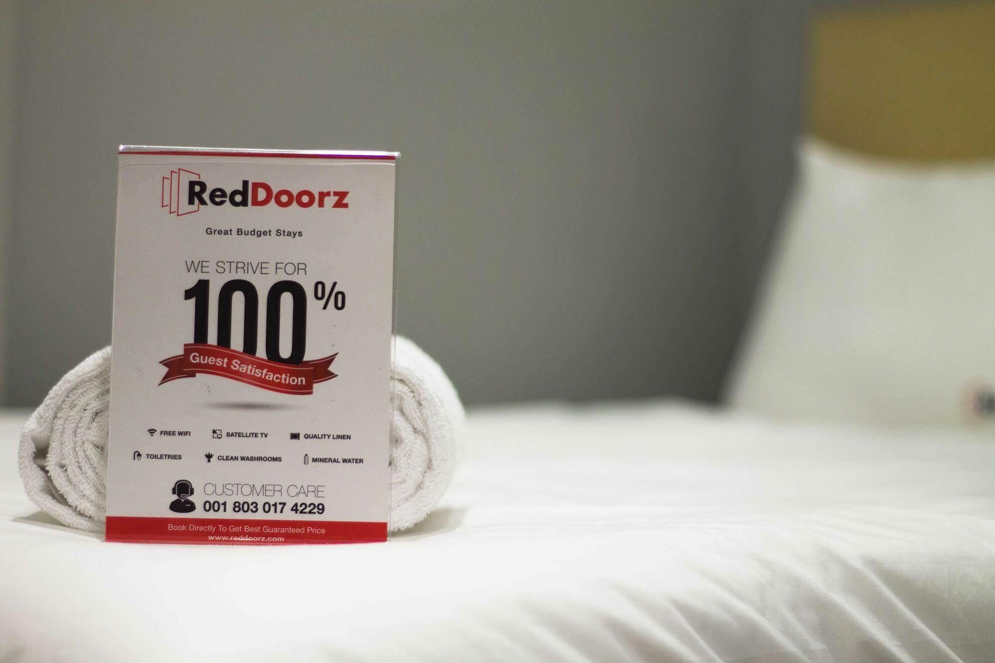 Reddoorz @ Istana Kuta Galeria Hotel