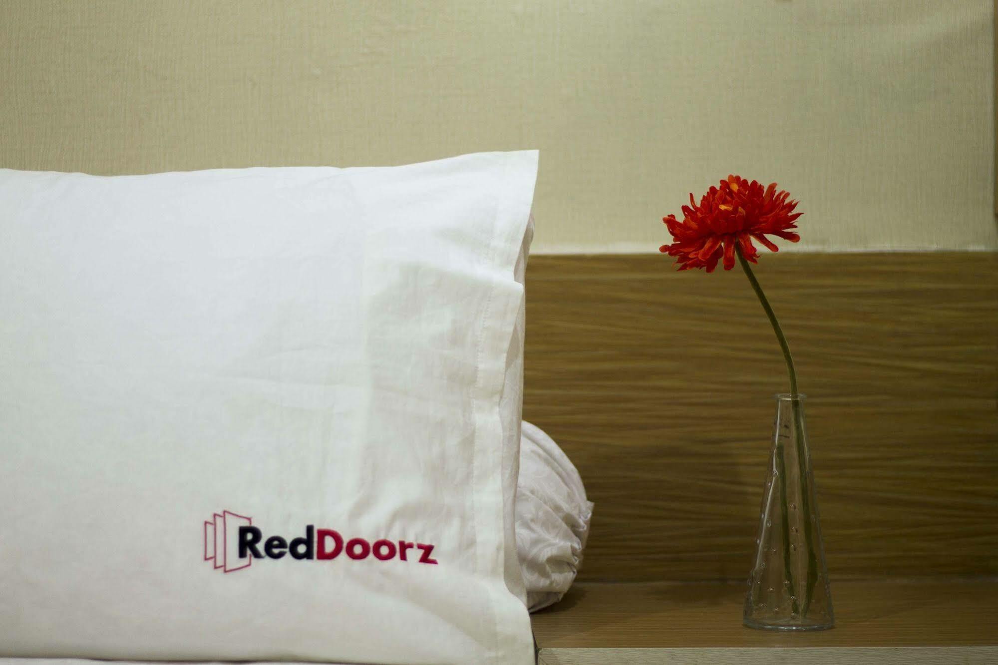 Hotel Reddoorz @ Istana Kuta Galeria Kuta (Bali)