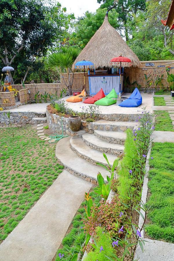 Guest house W