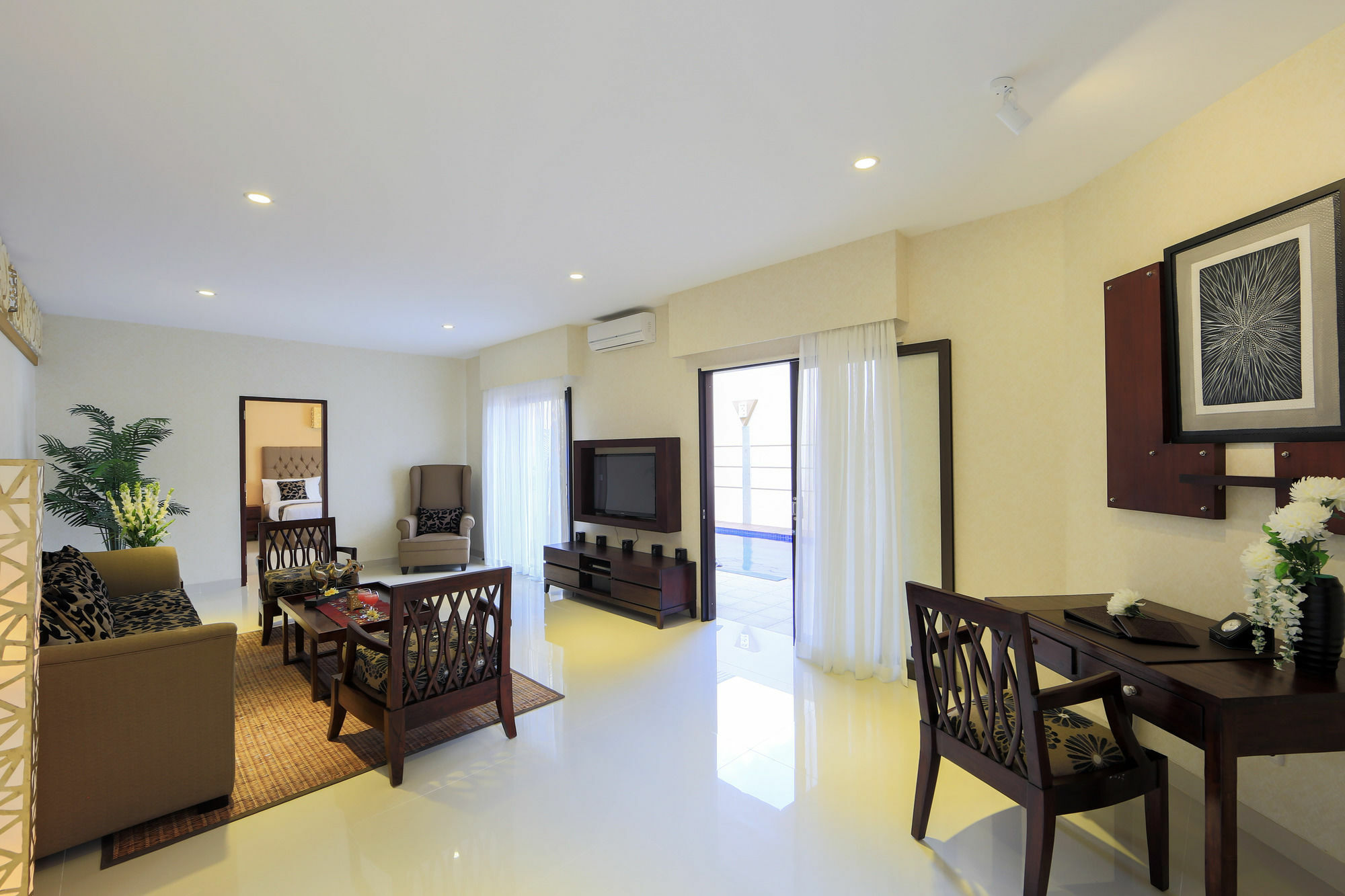 Flamingo Dewata 4*