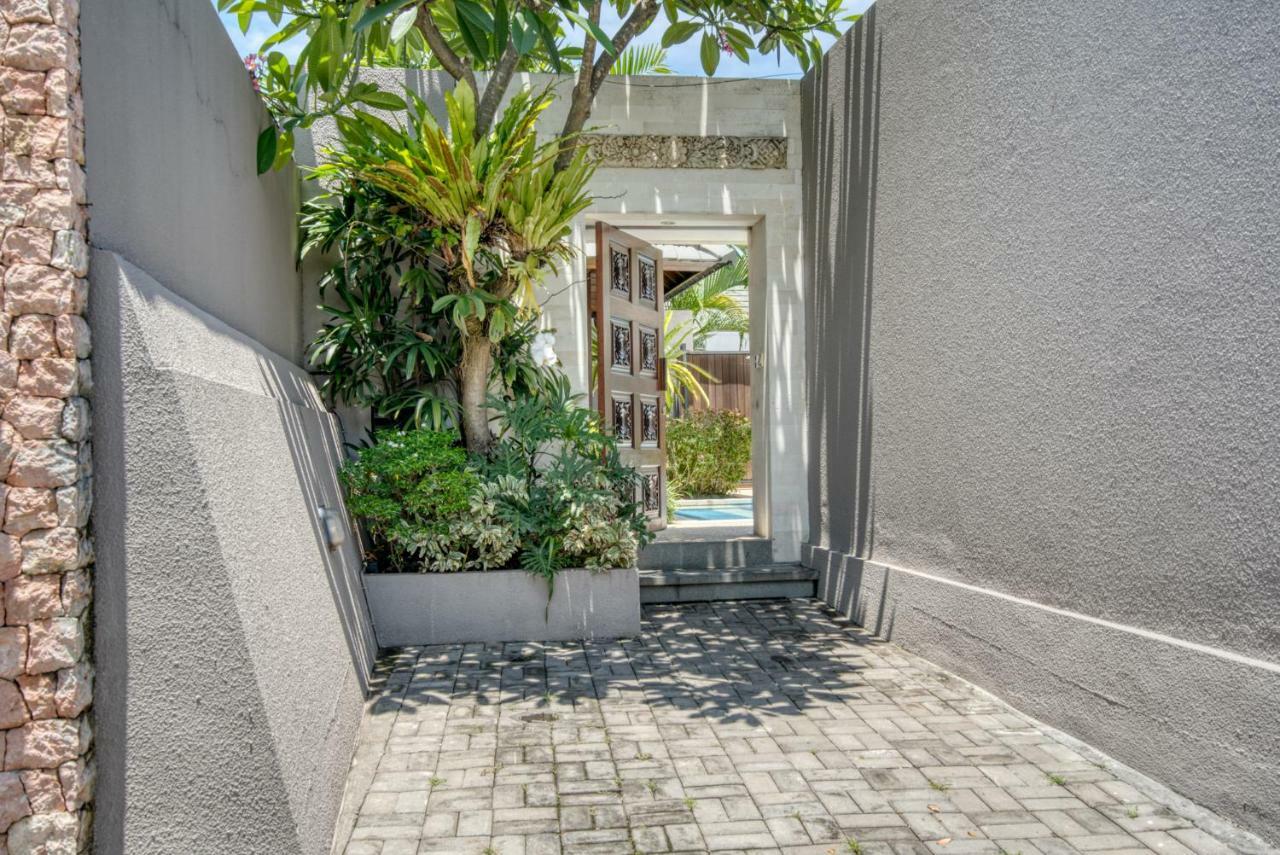 Villa Kejora Beachfront *