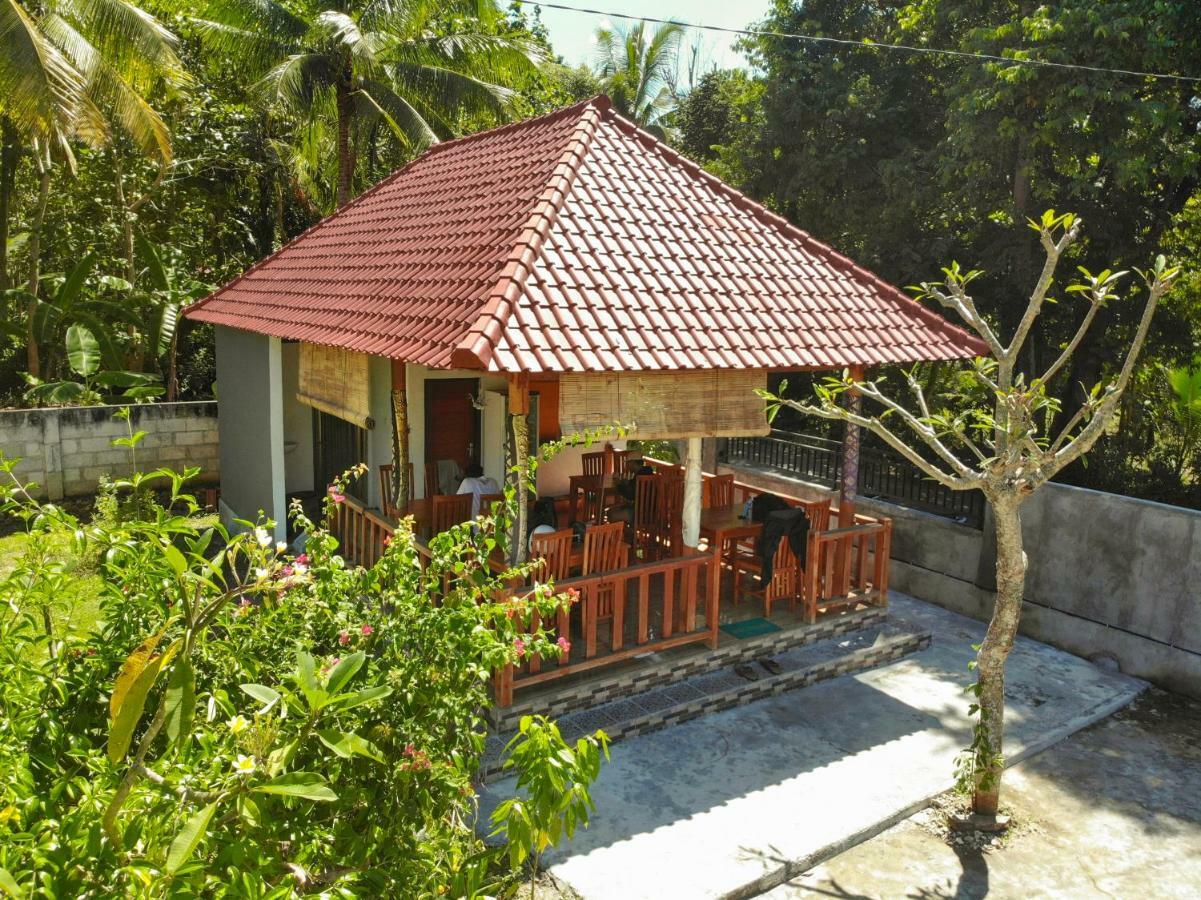 Guest house Nyuh Kadah