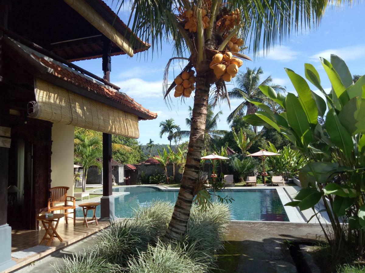 Atres Munduk (Bali)