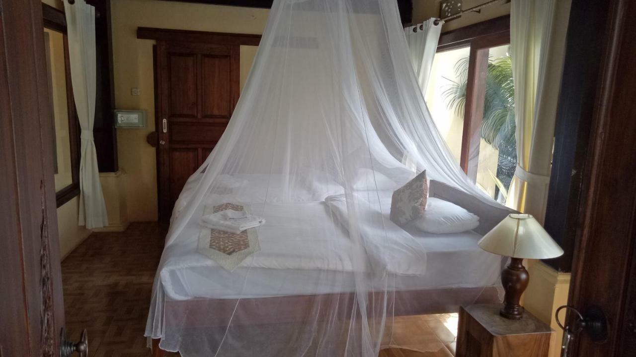 Atres Munduk (Bali)