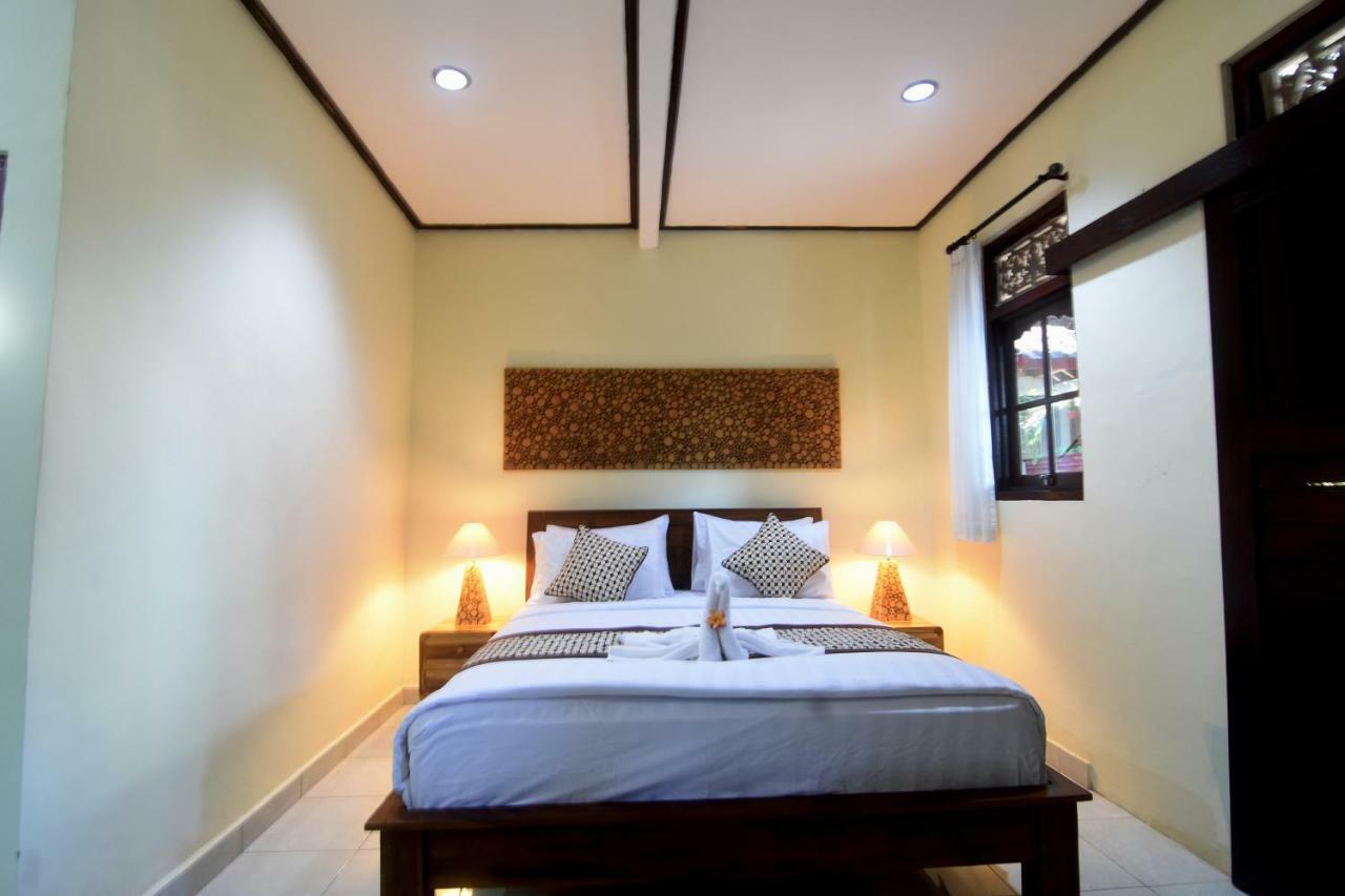 Arik's Homestay *
