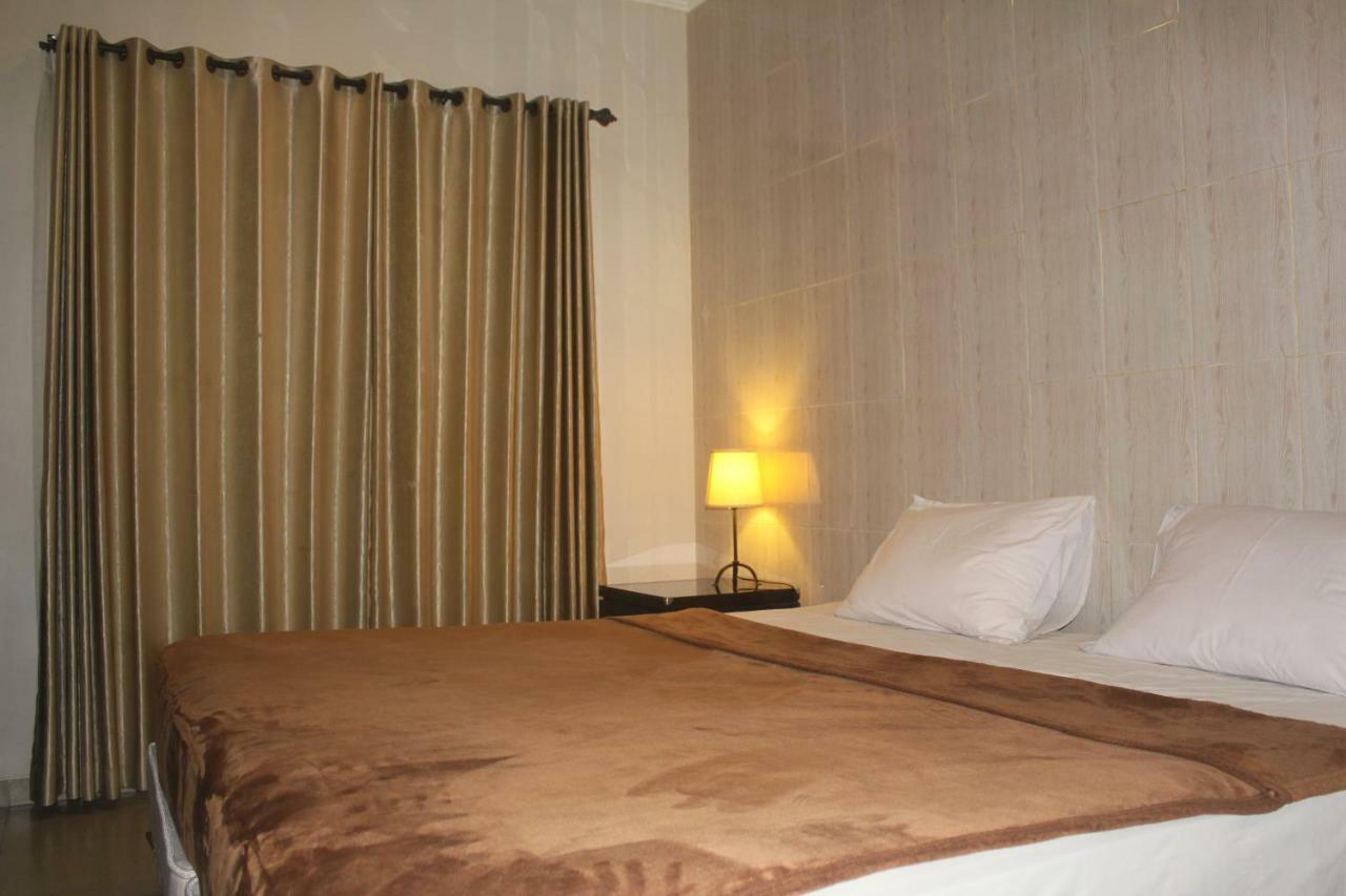 Suji Aparthotel
