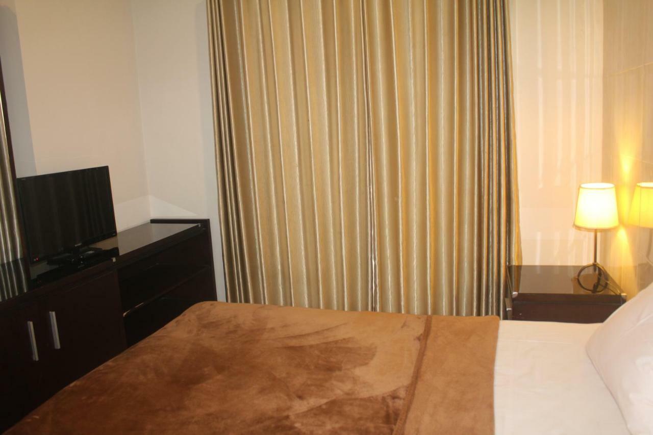 Suji Aparthotel 2*