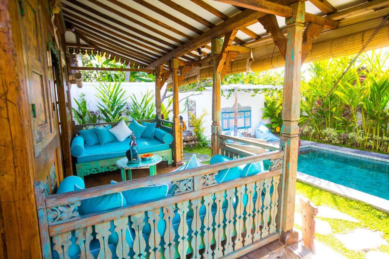 Lata * Lovina (Bali)