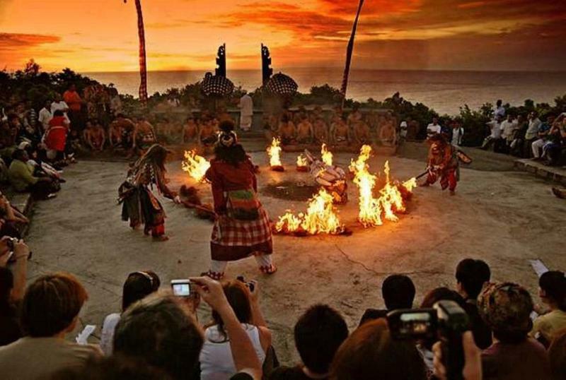Mamo Uluwatu