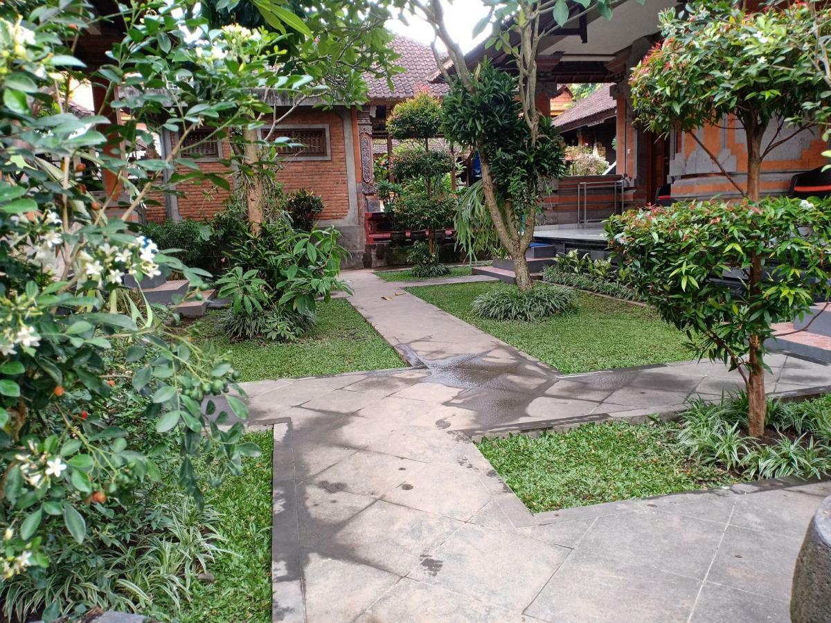 Nick's Guest house