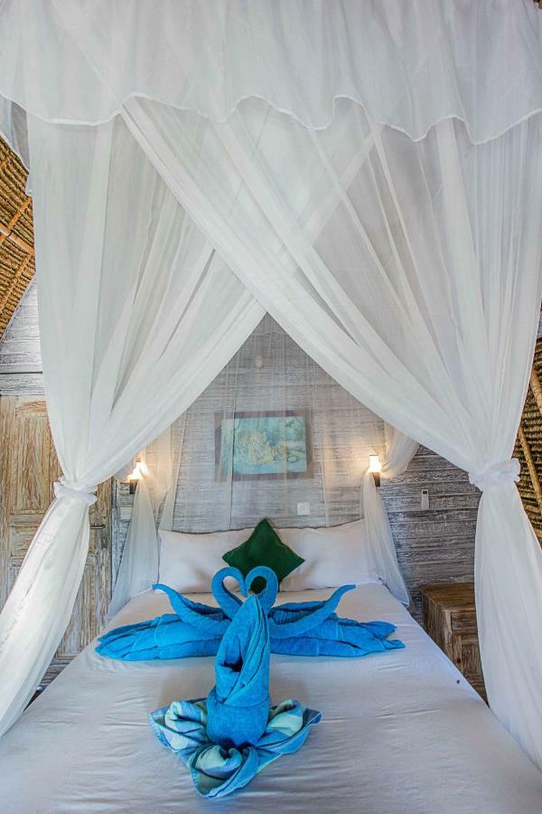 Secret Point Huts Holiday park 3*