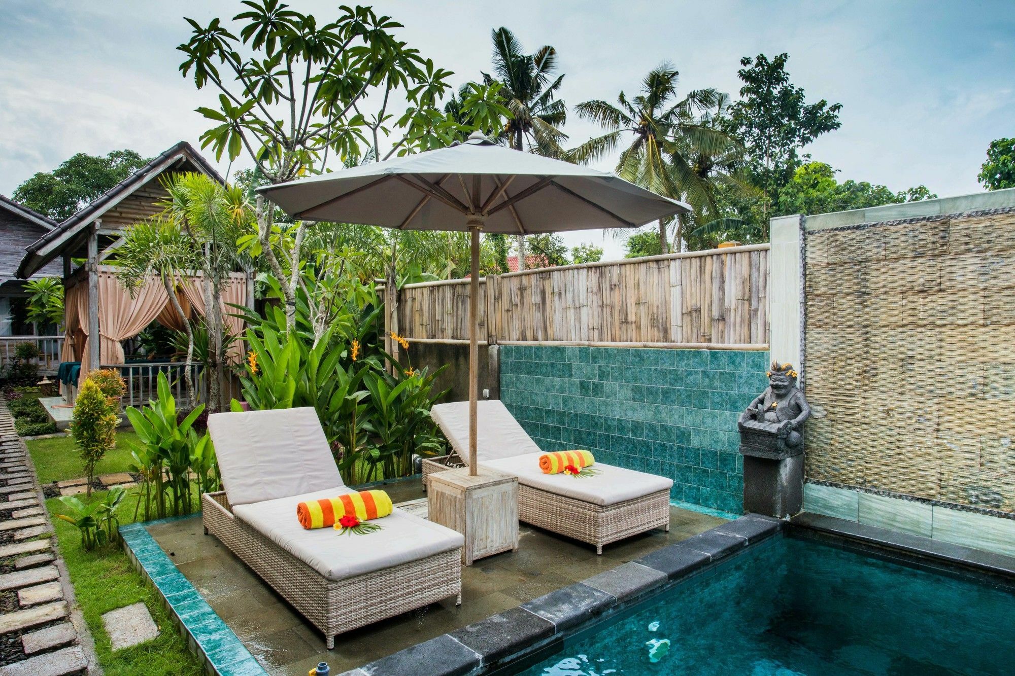 The Syron Huts 3* Nusa Lembongan (Bali)