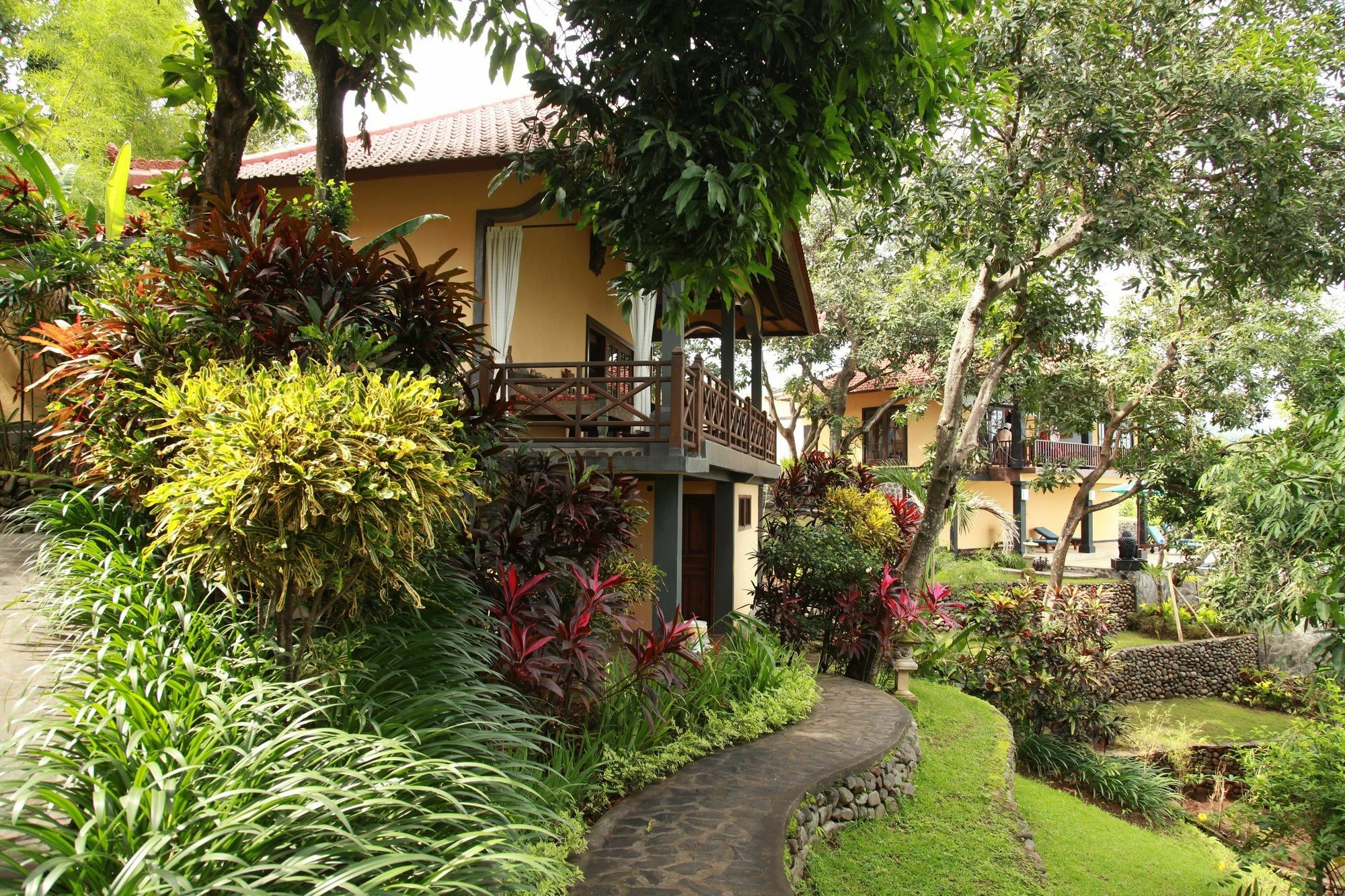 Resort Puri Mangga Sea View And Lovina (Bali)