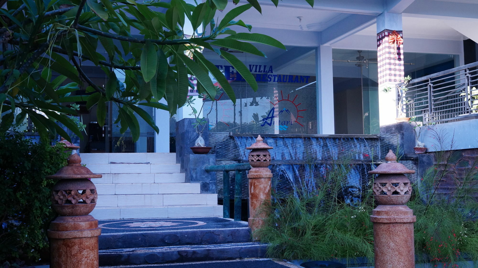 Antari Hotel Pemuteran (Bali)