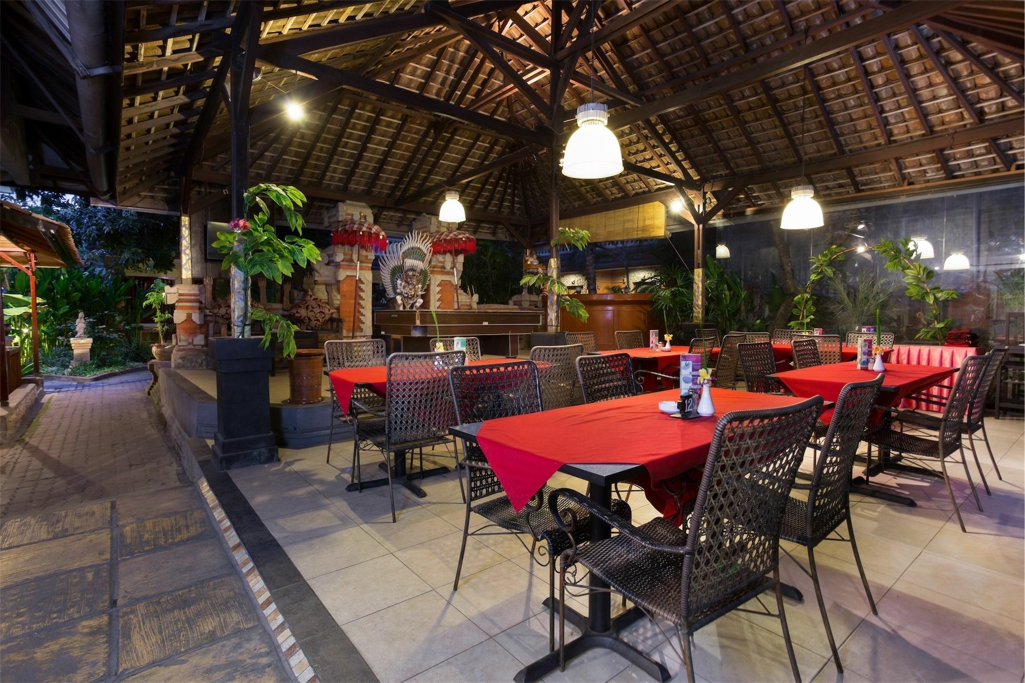Reddoorz Near 3* Seminyak (Bali)