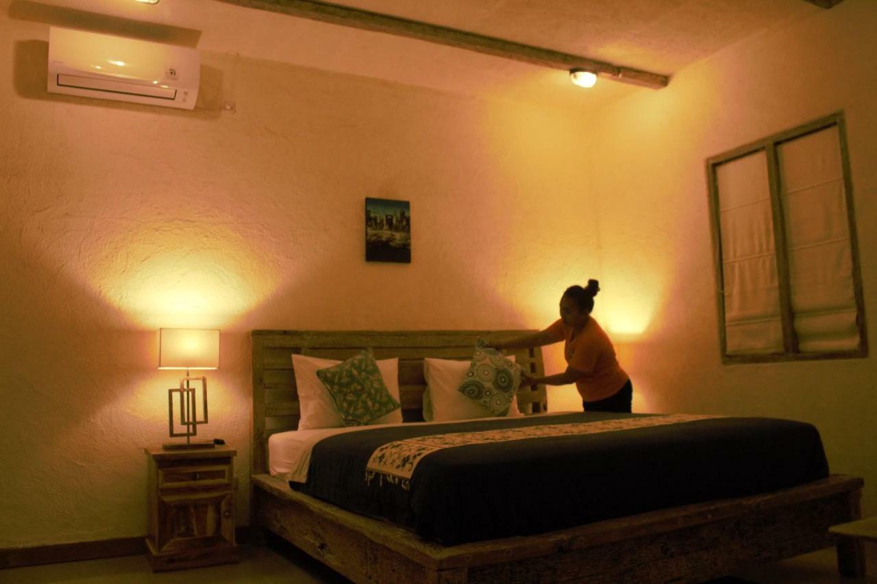 Adore Guest house *