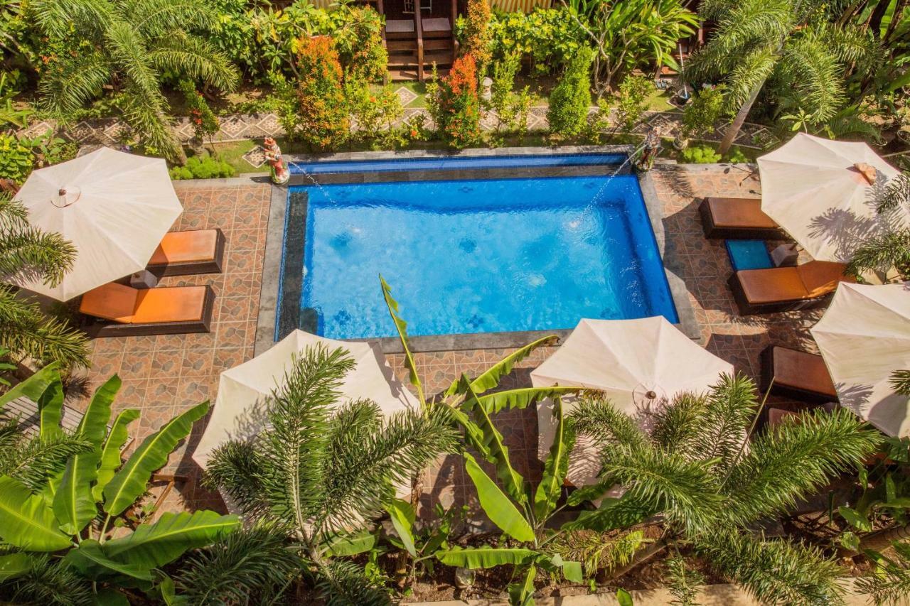 Dinatah Lembongan Villas Hotel 4*