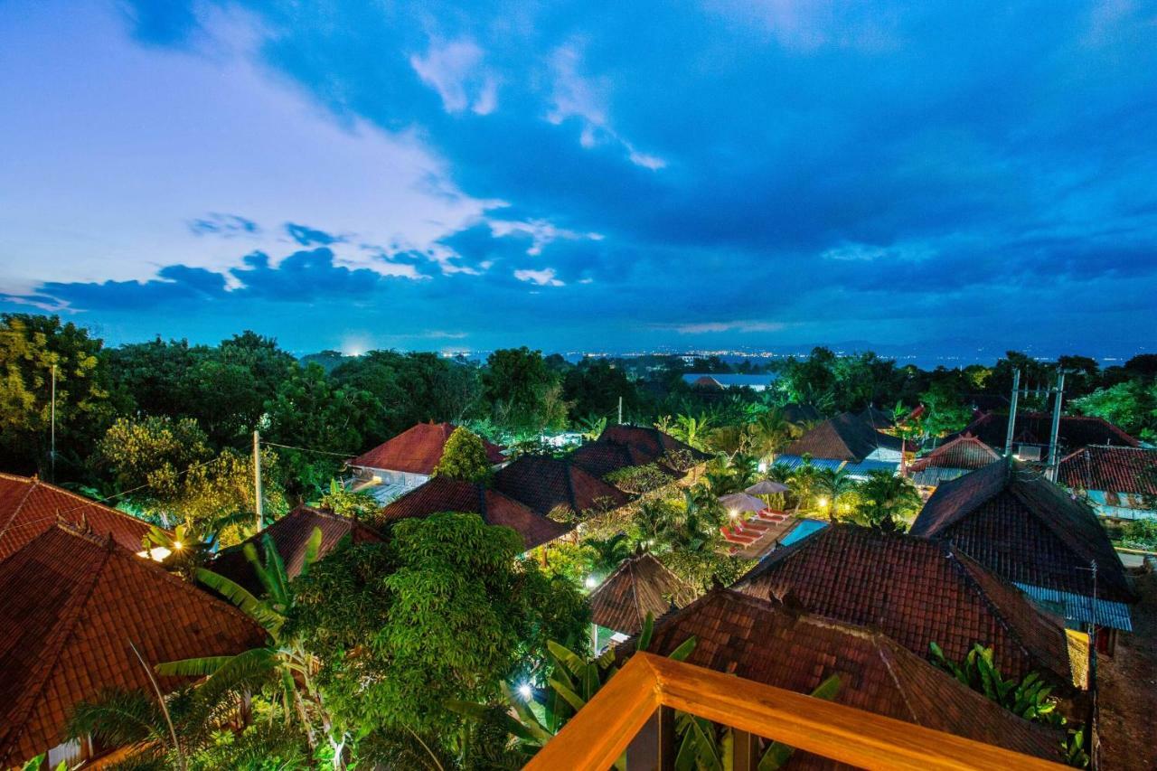 Dinatah Lembongan Villas 4*