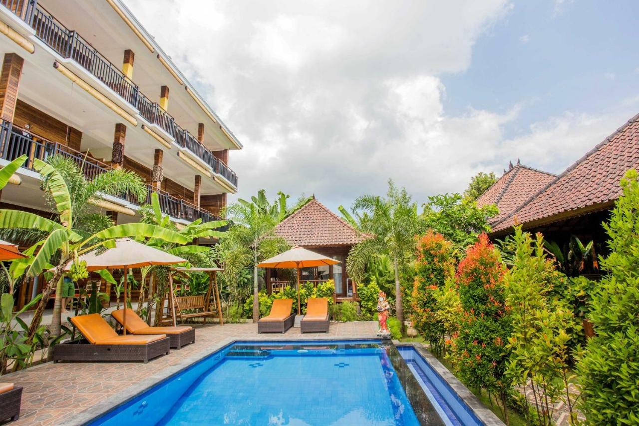 Hotel Dinatah Lembongan Villas 4*