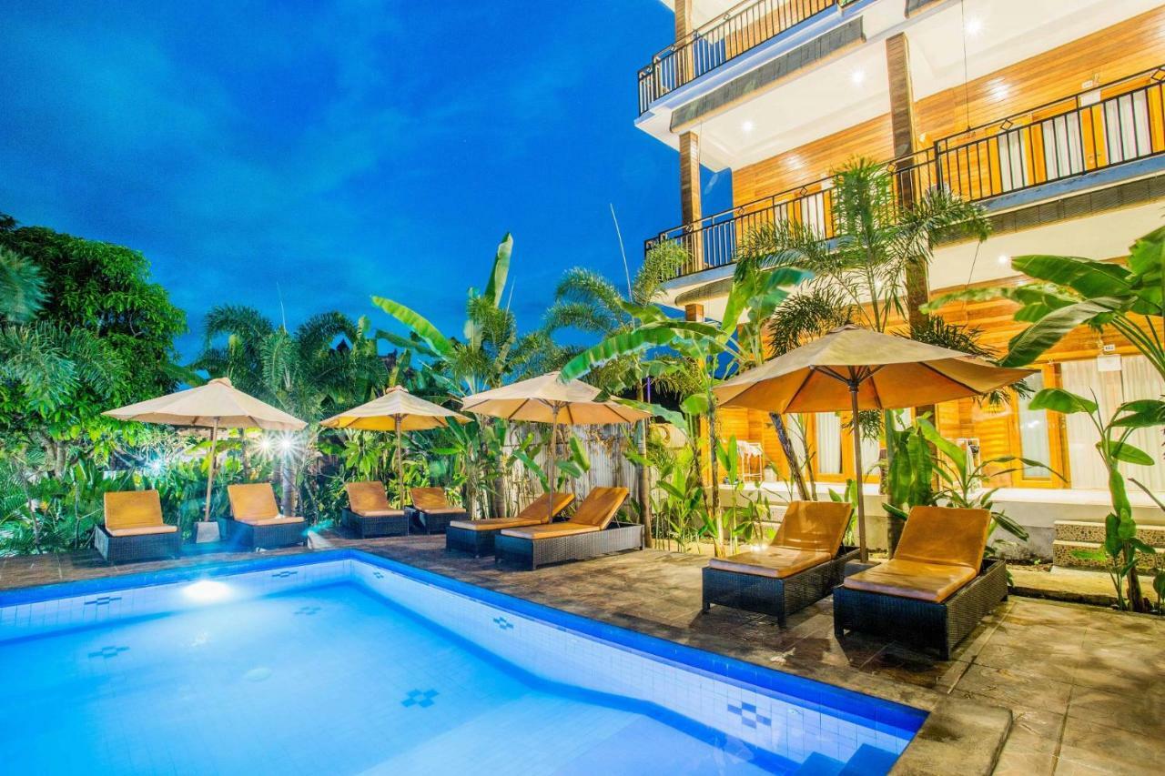 Hotel Dinatah Lembongan Villas