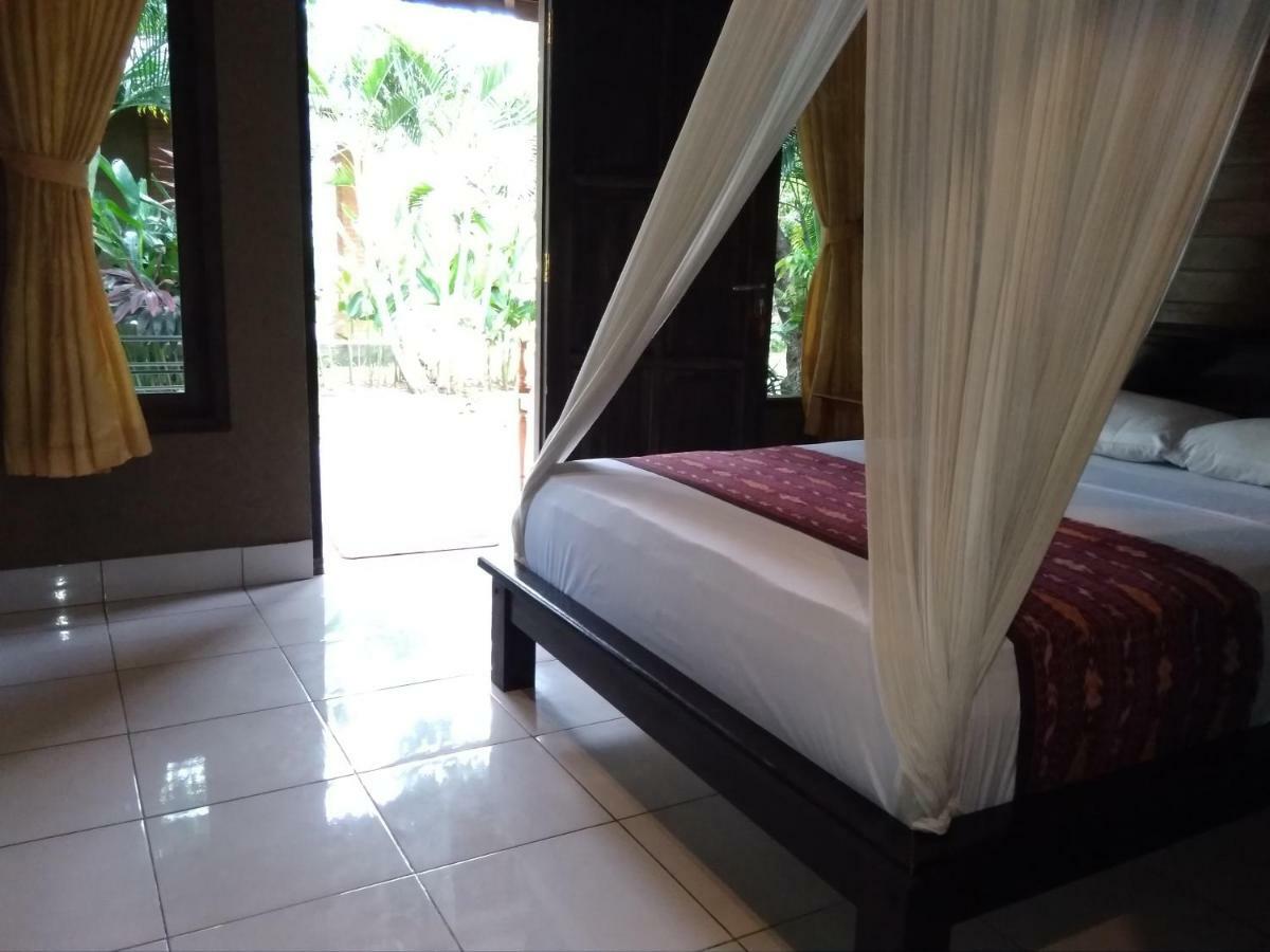 Suka Sari * Pemuteran (Bali)