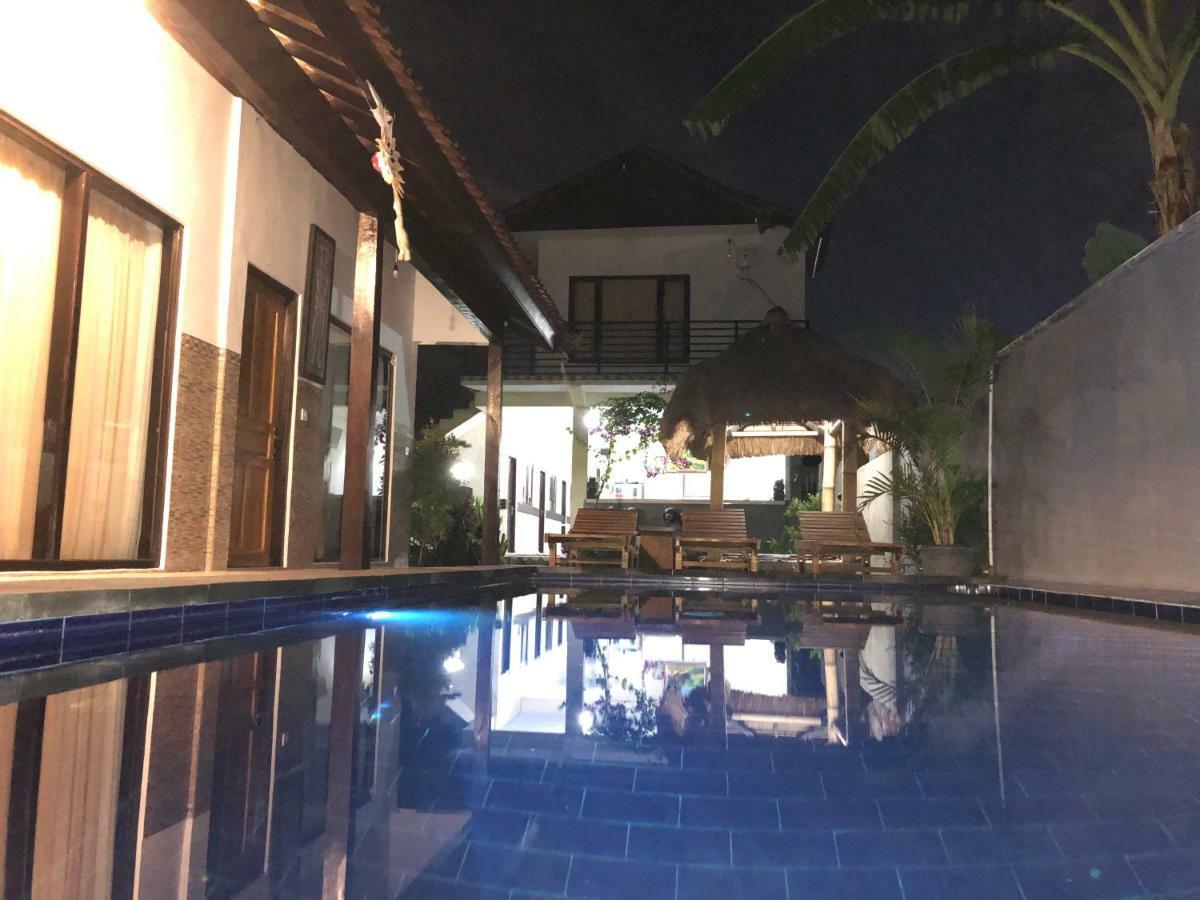 Homestay Pluto House