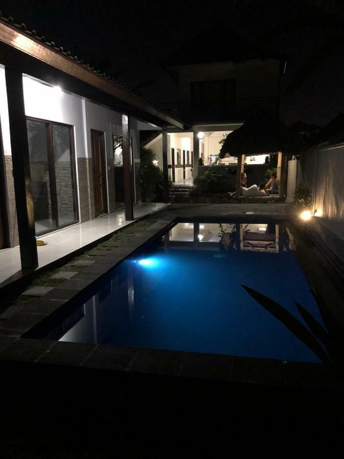 Pluto House * Canggu (Bali)