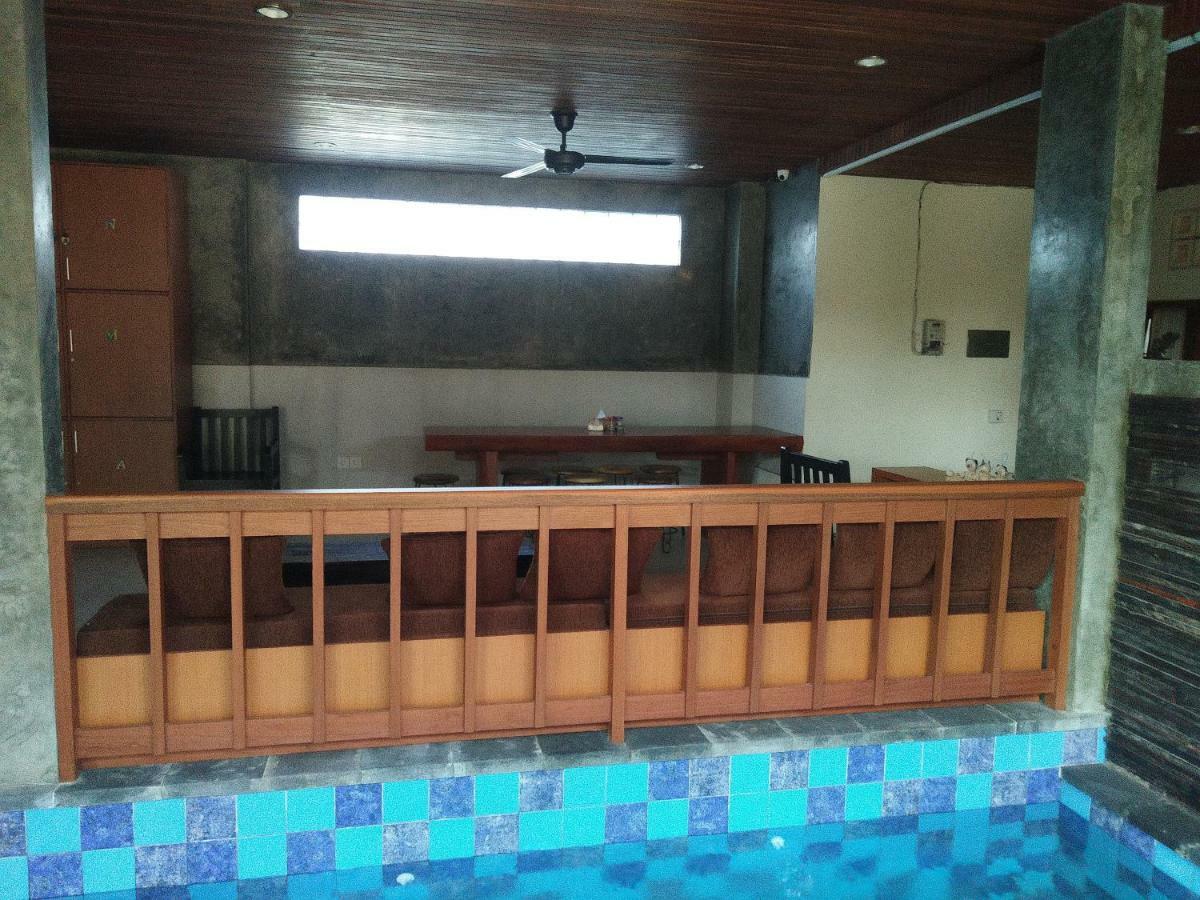 Homestay Made House And *