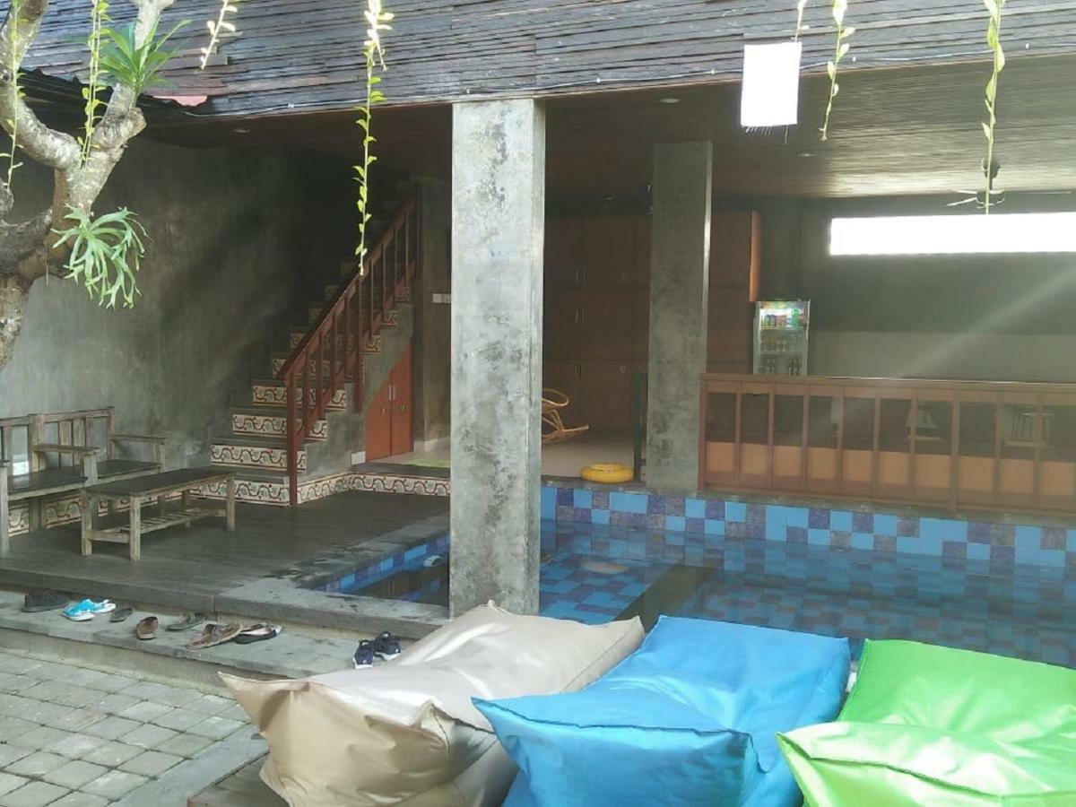 Made House And Homestay *