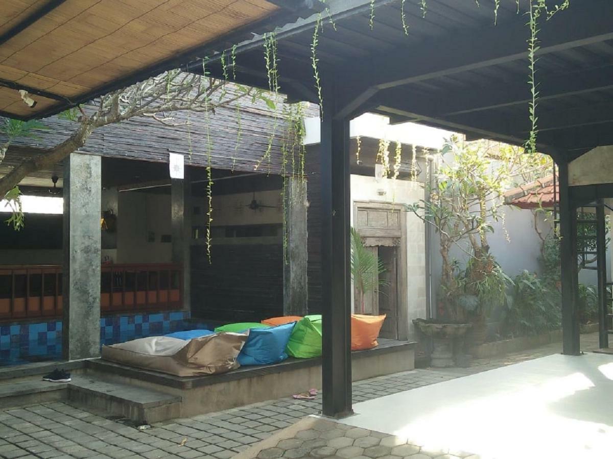 Made House And Sanur (Bali)