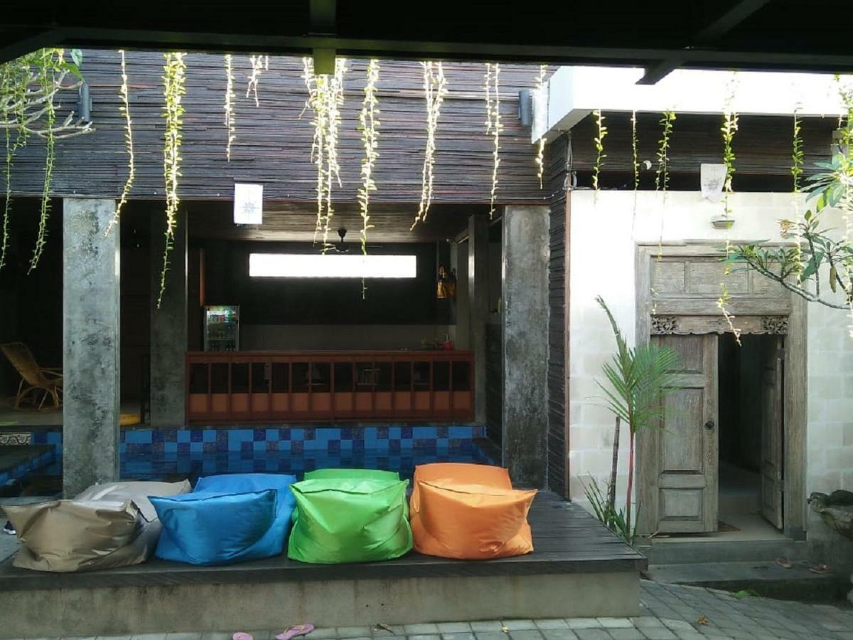 Made House And * Sanur (Bali)
