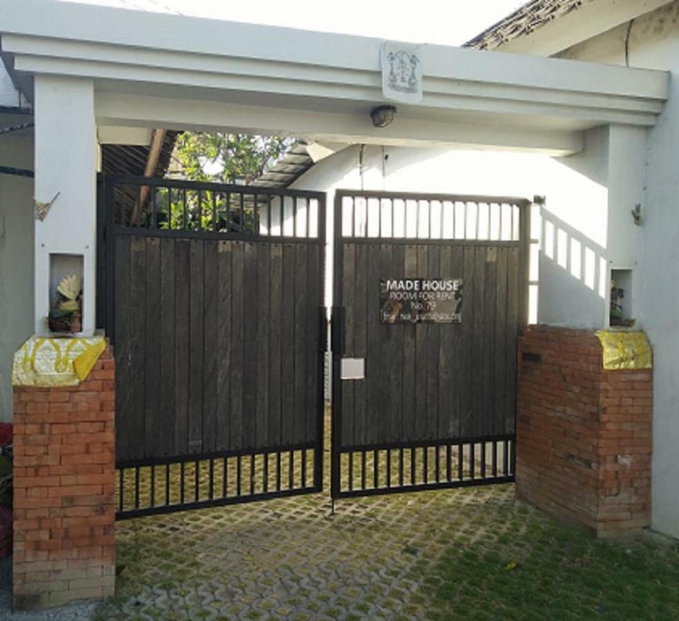 Homestay Made House And *