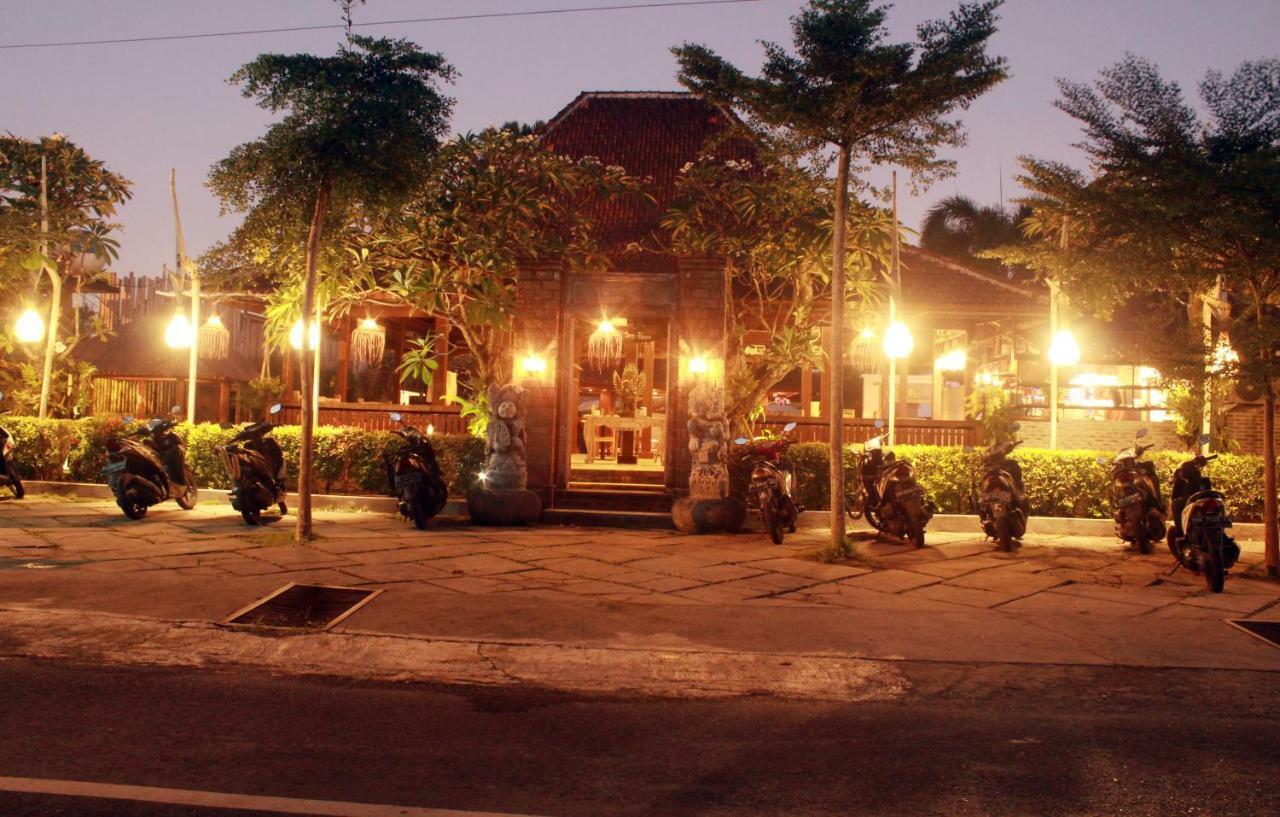 Premier Surf Camp 3*