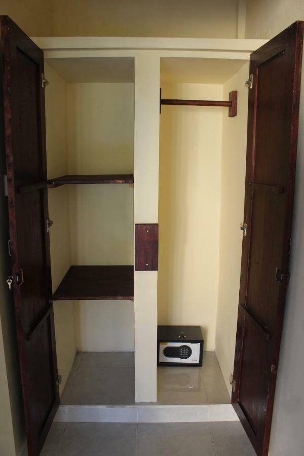 Guest house Bintang Beach