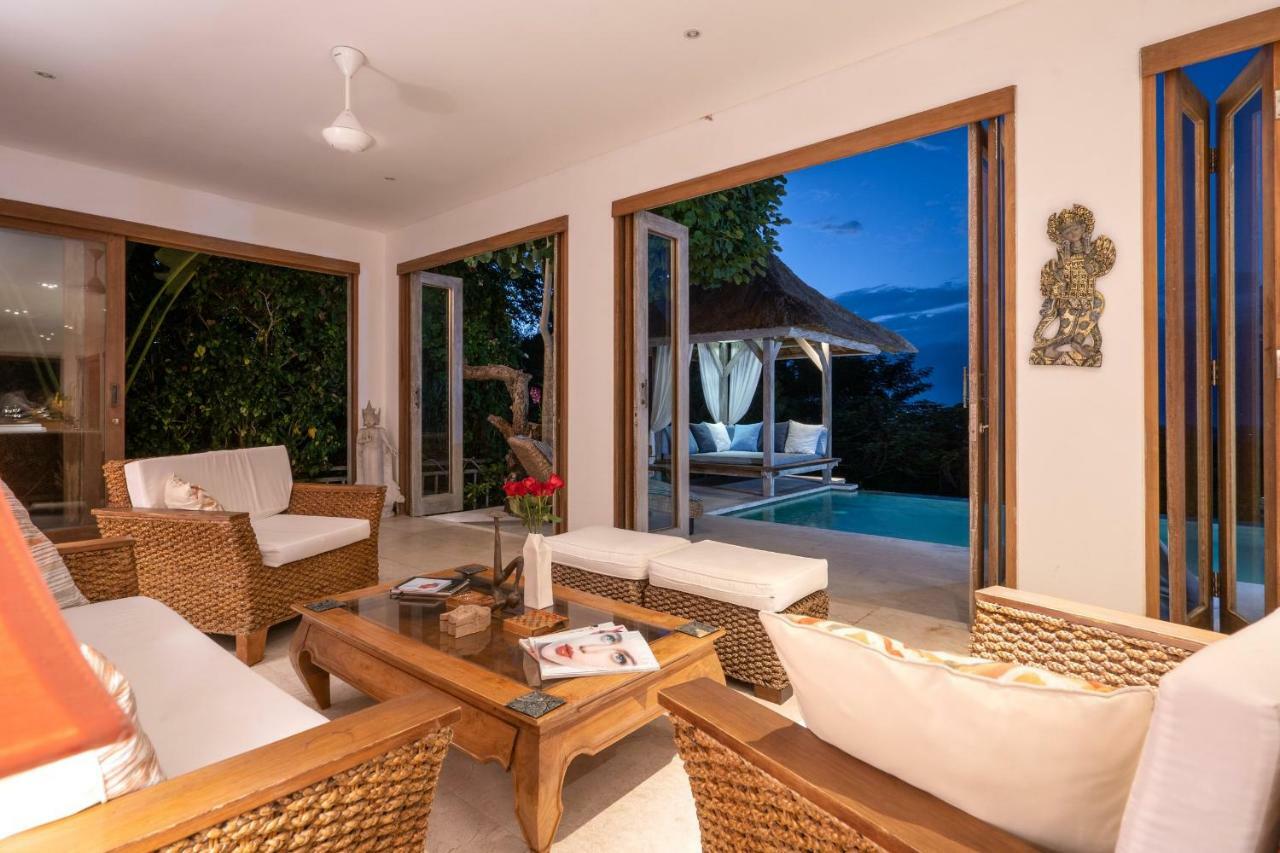 Nusa Villa
