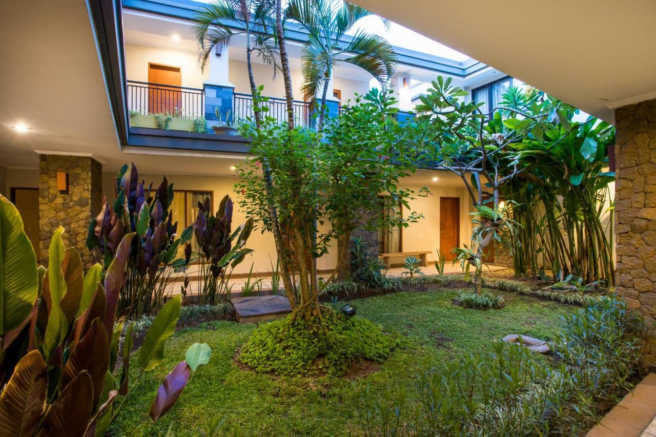 Svarna 3* Sanur (Bali)