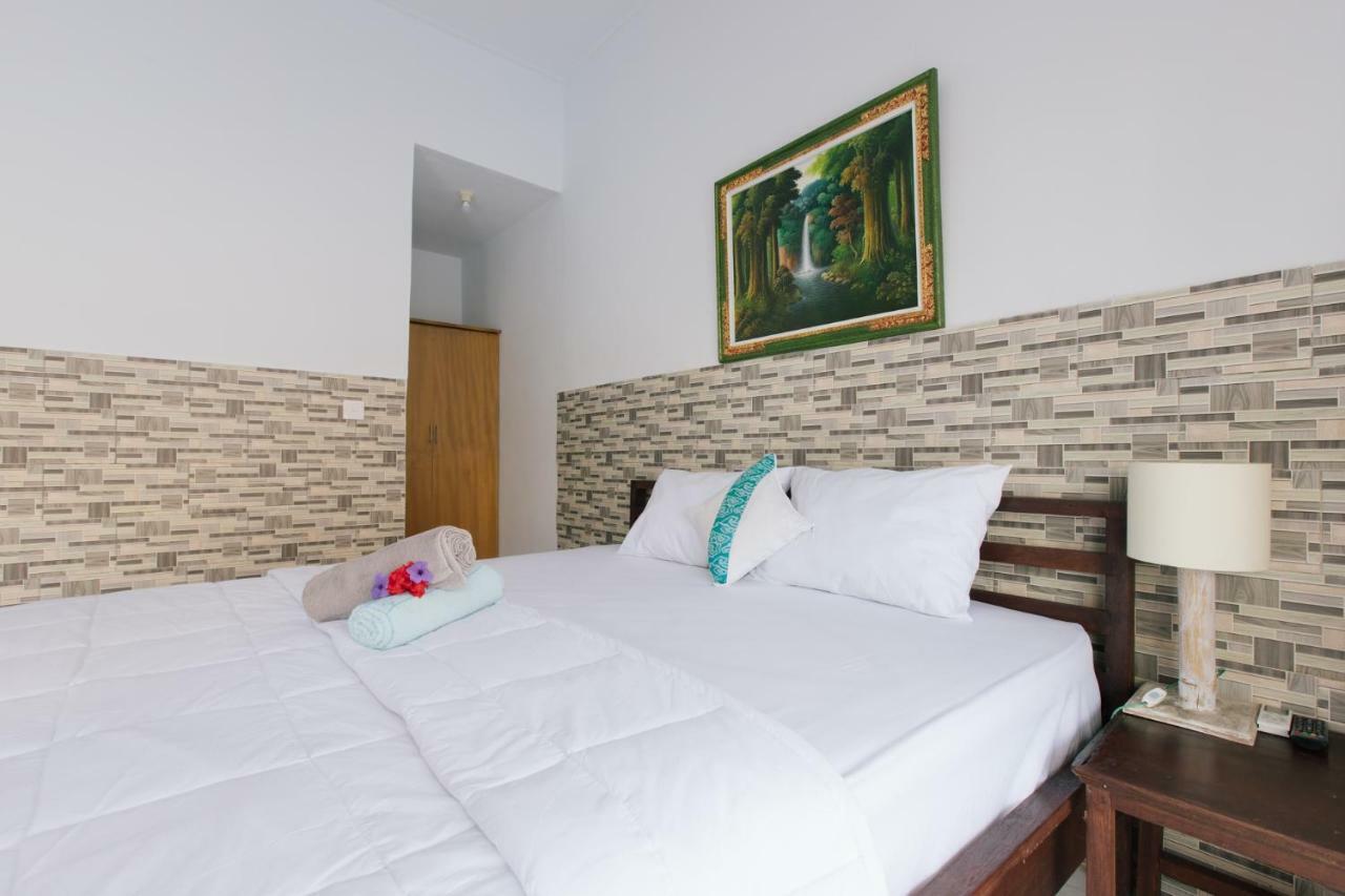 Homestay Pluto House