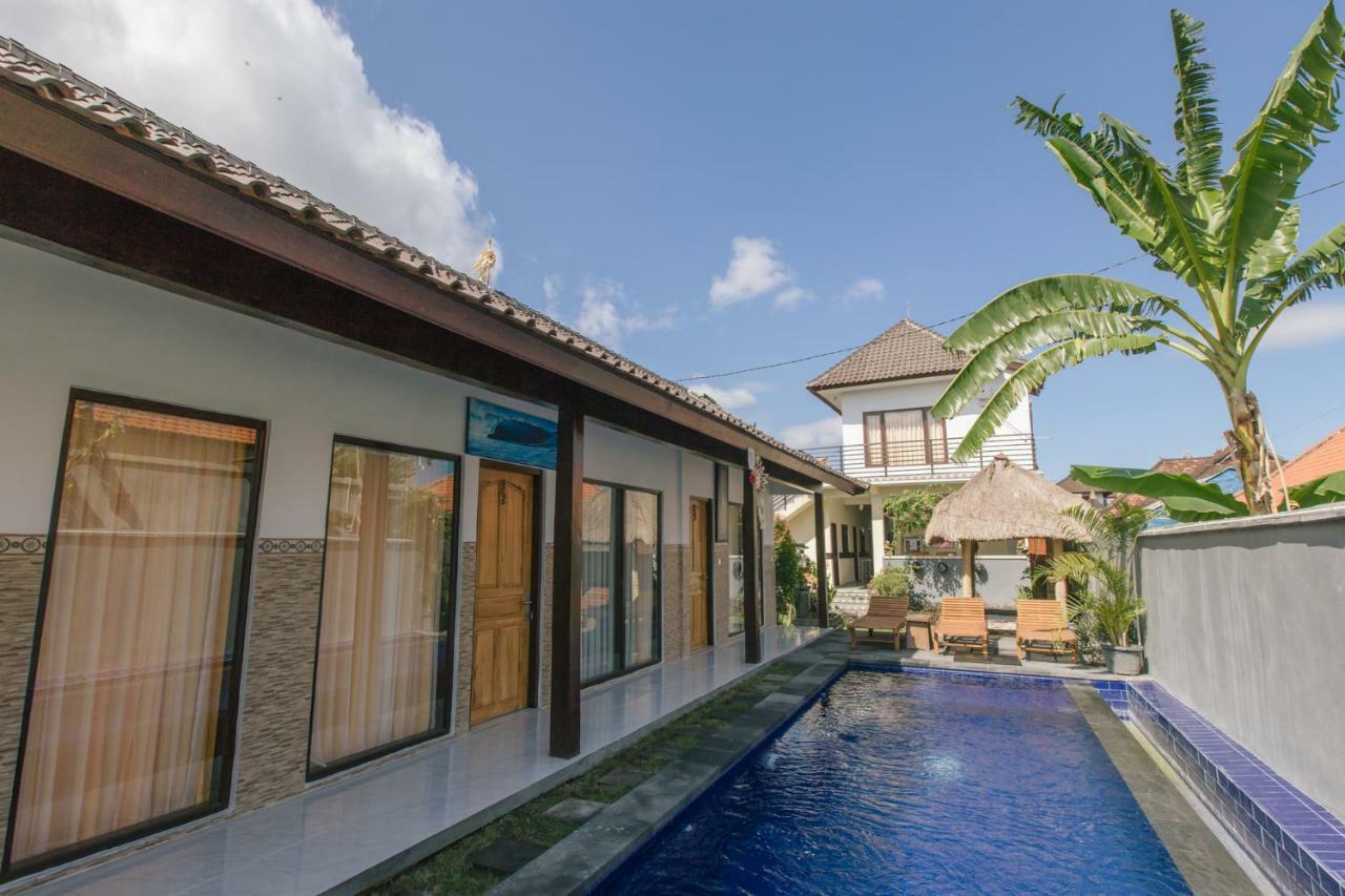 Homestay Pluto House