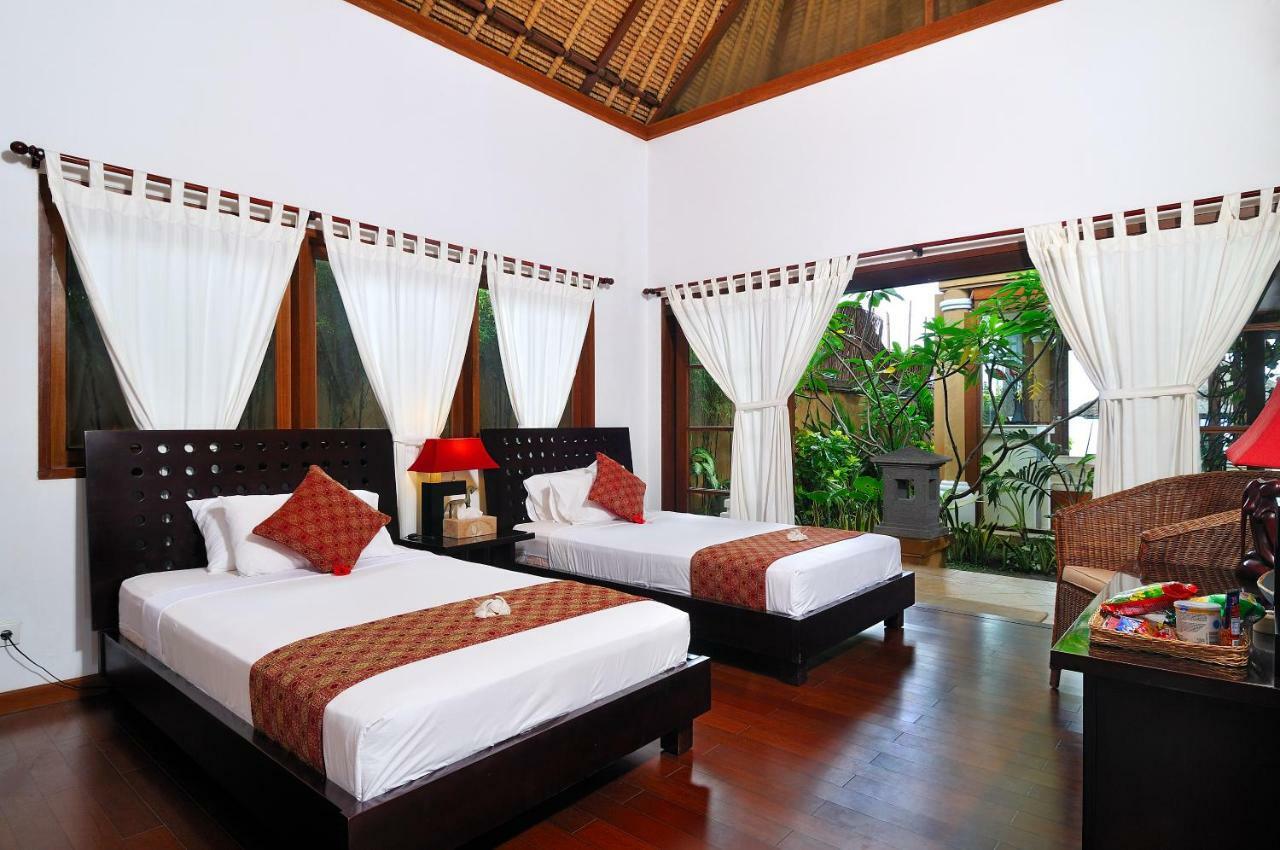 Talia Vashti - Oceanfront With Private Sea Access, Pool & Cook Villa Candi Dasa (Bali)