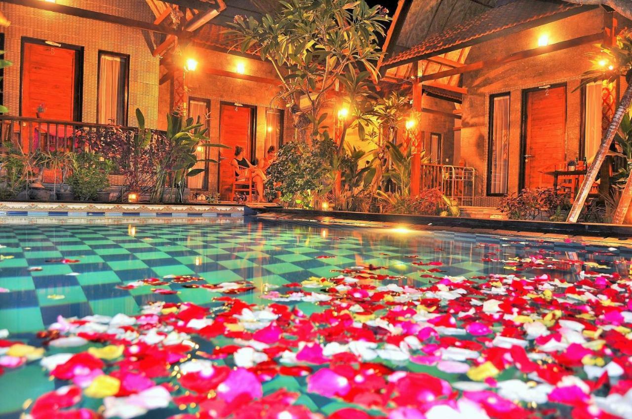The Cemok's Holiday park Batununggul